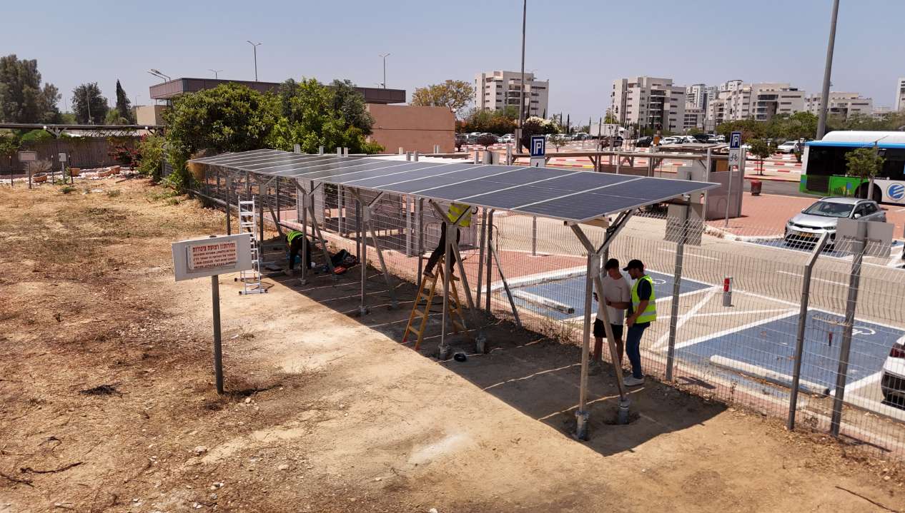 תשתית סולארית דו שימושית